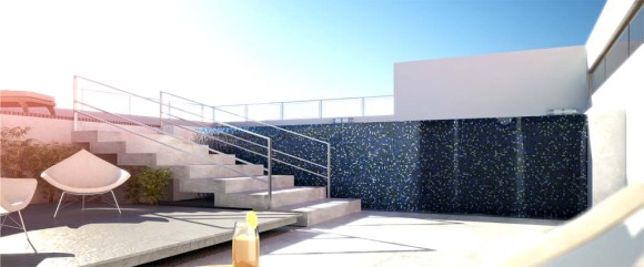 Vista escalera azotea con piscina edificio lujo