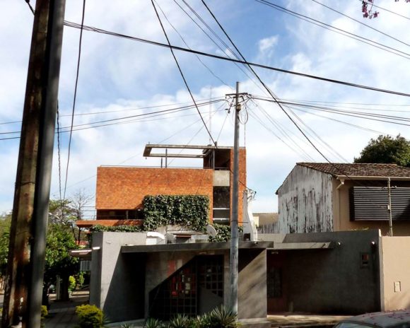 » Vivienda Mburicao | Estudio Elgue & Asoc. » Arquitectos.com.py